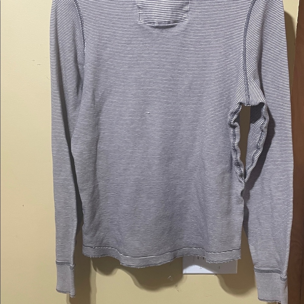 Abercrombie & Fitch Kids Gray Striped Long Sleeve Tee - Picture 3 of 7
